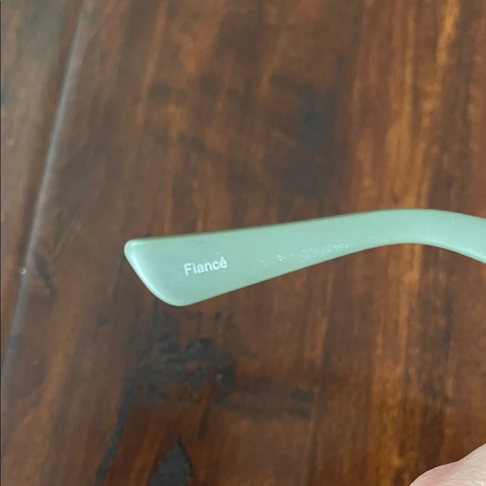 Women's LES Do Makeup Dime Sunglasses